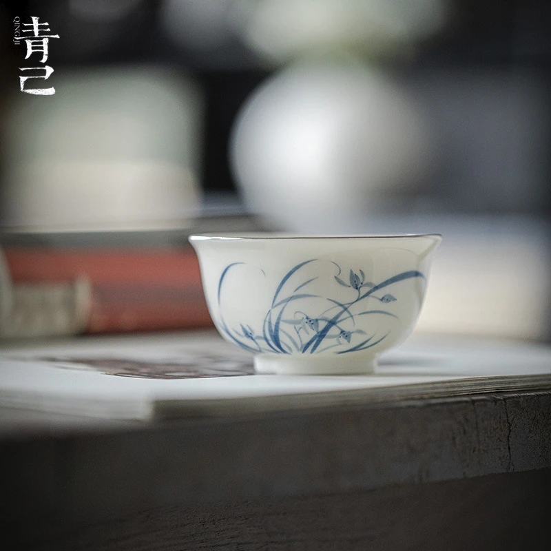 青己 新中式手绘青花主人杯 功夫茶具釉下彩兰花陶瓷品茗杯君吟