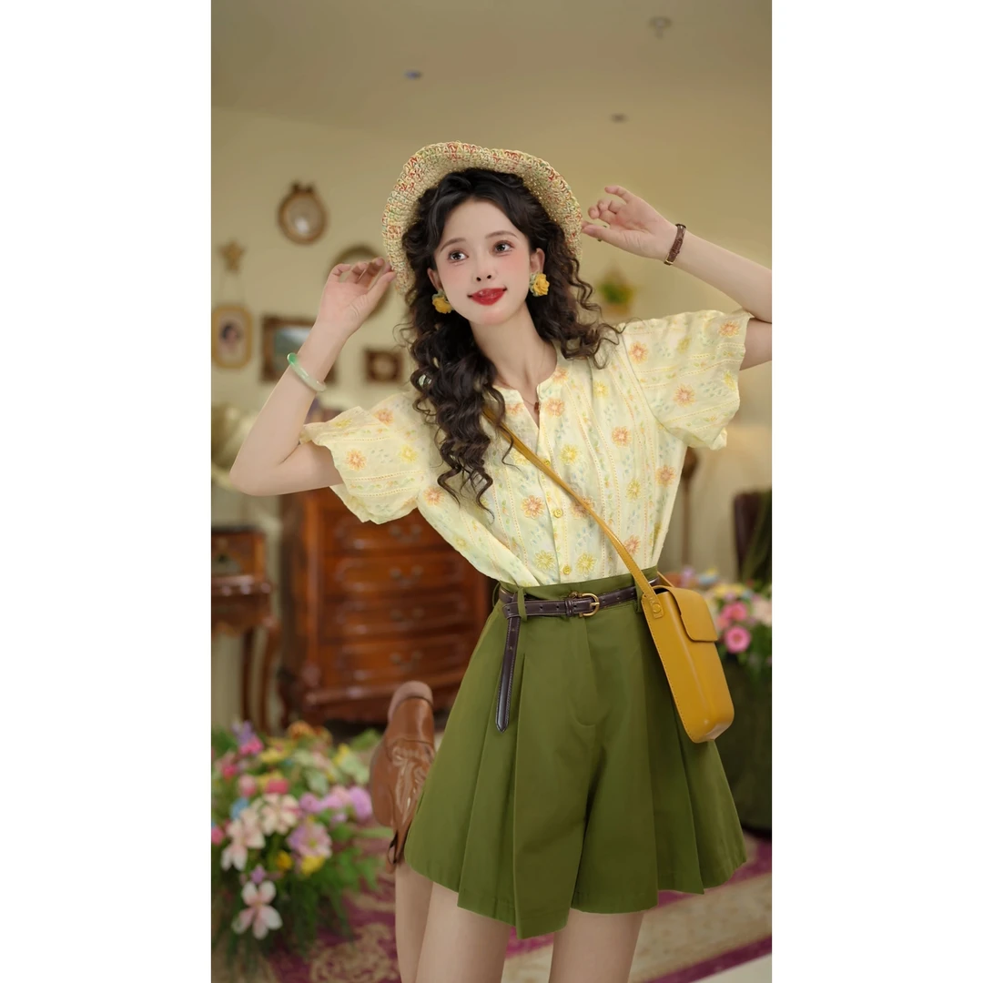 扣子家【小岛夏日】设计感夏季女款休闲衬衫绣花短袖上衣KK0725436