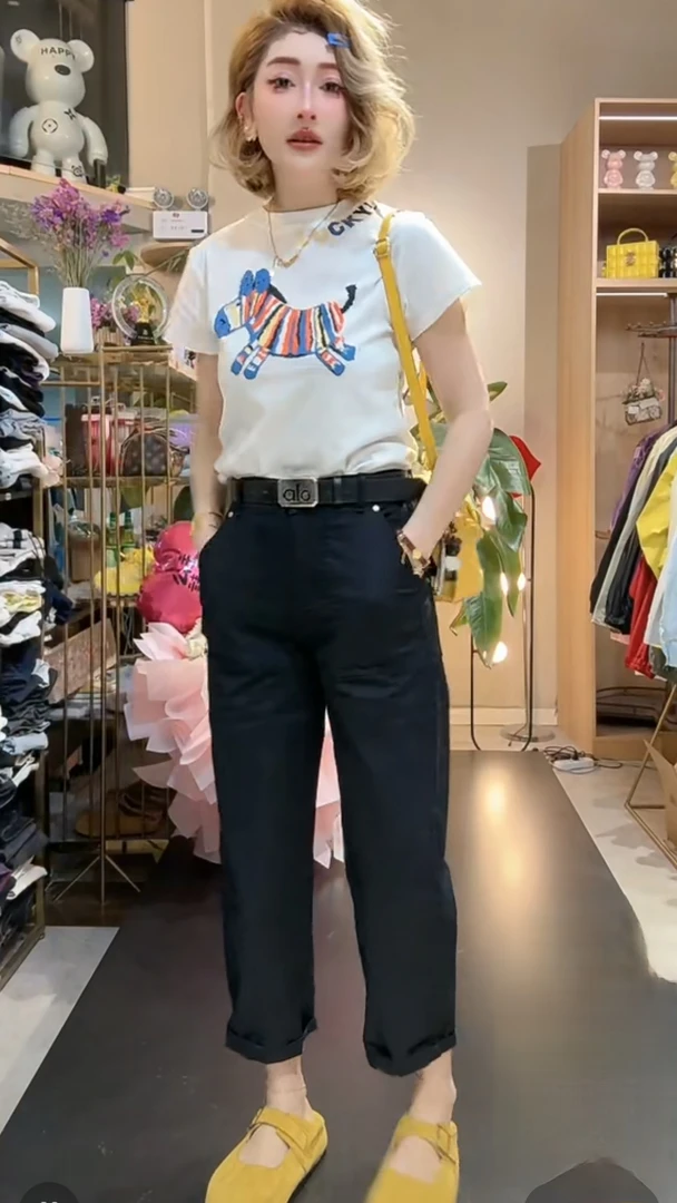 爆款夏季薄款直筒牛仔裤美式设计感洋气休闲宽松直筒阔腿牛仔裤