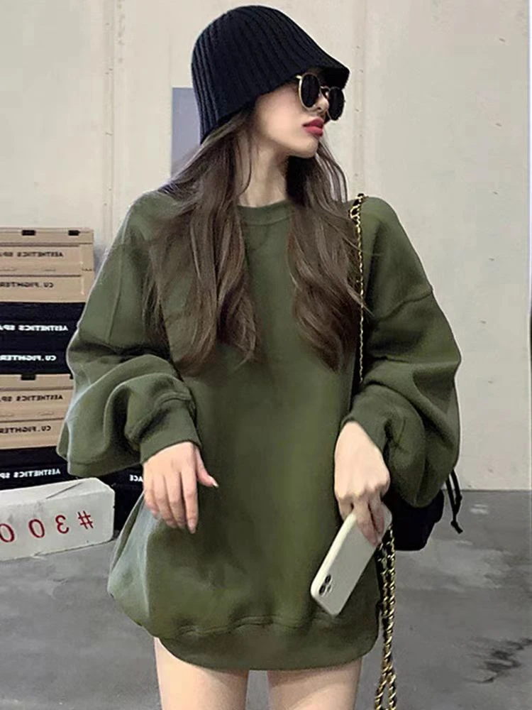 048港味军绿色加绒长袖圆领卫衣女秋冬慵懒风中长款宽松保暖上衣