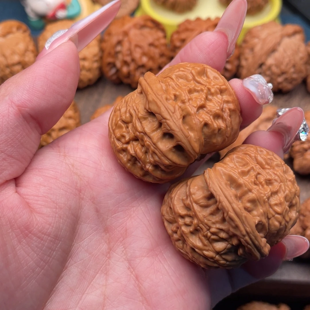 把件文玩核桃全品精配红皮大肚球白38