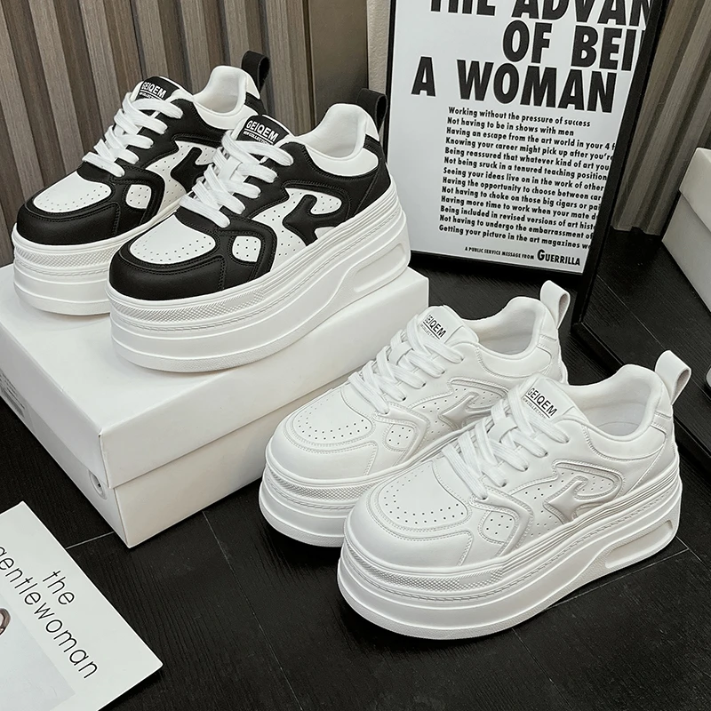 8cm熊猫拼色厚底小白鞋女2025秋季新款轻便百搭增高轻便休闲板鞋