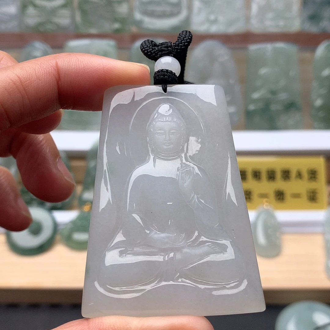 翡翠未镶嵌颈饰素衣