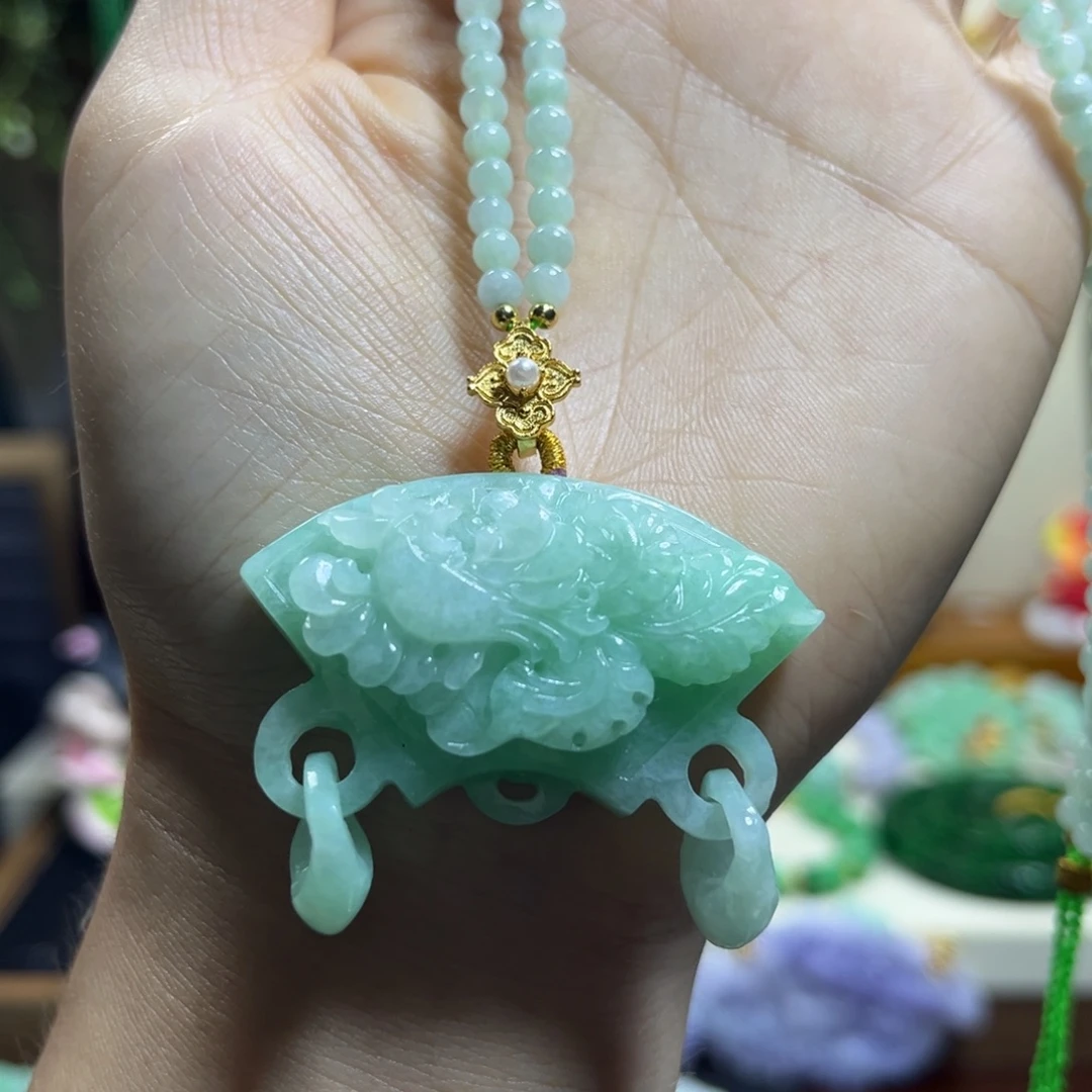 翡翠未镶嵌颈饰天然翡翠