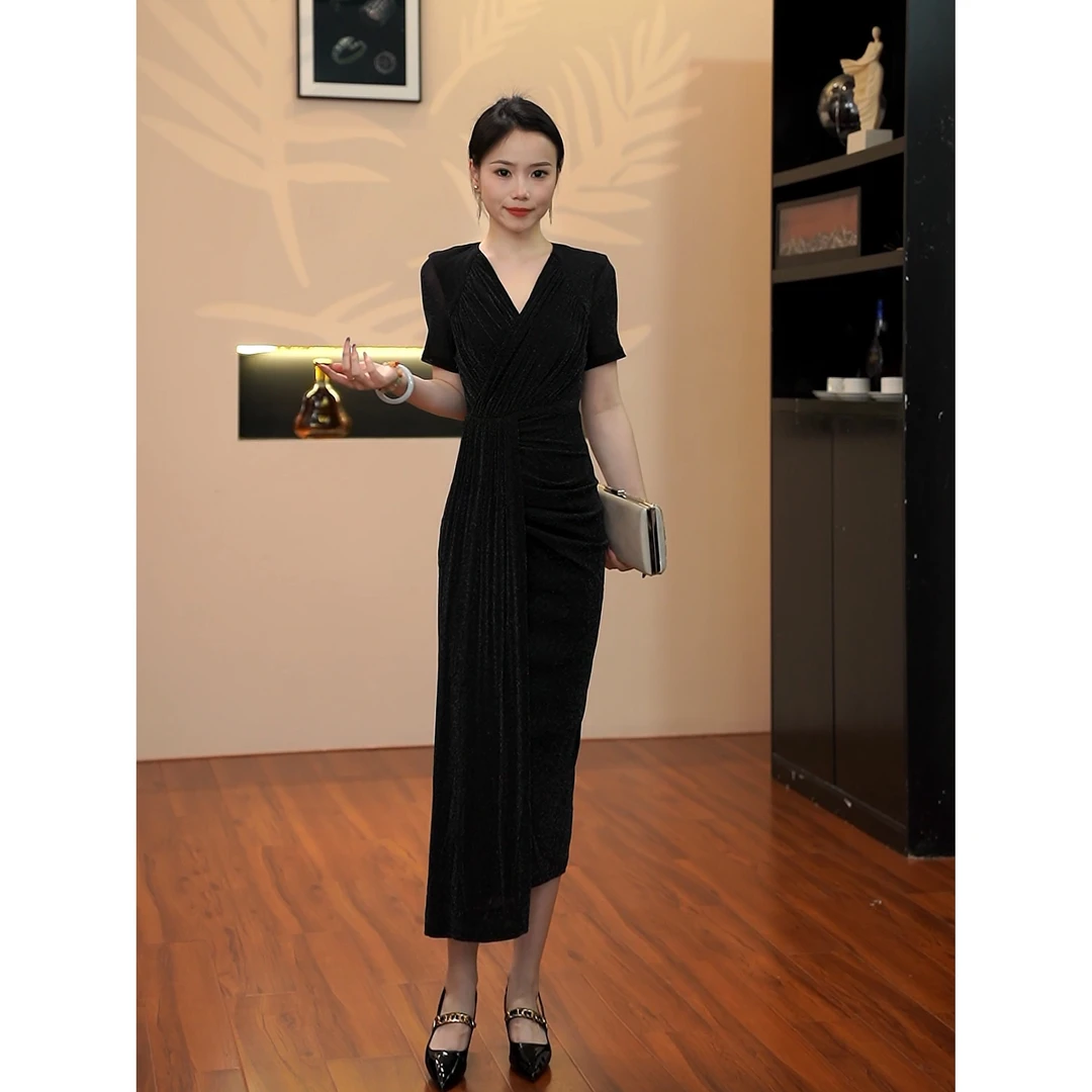 3336法式赫本风黑色连衣裙女高级感气质名媛精致小众收腰裙子