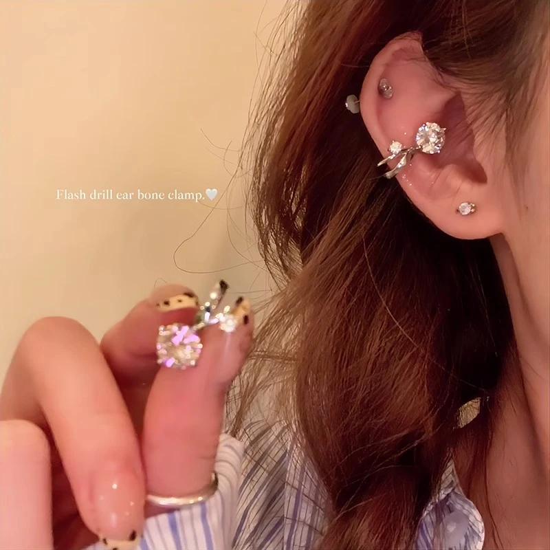 铜合金耳饰 小灯泡闪锆耳骨夹无耳洞耳夹小众轻奢气质耳饰女耳环