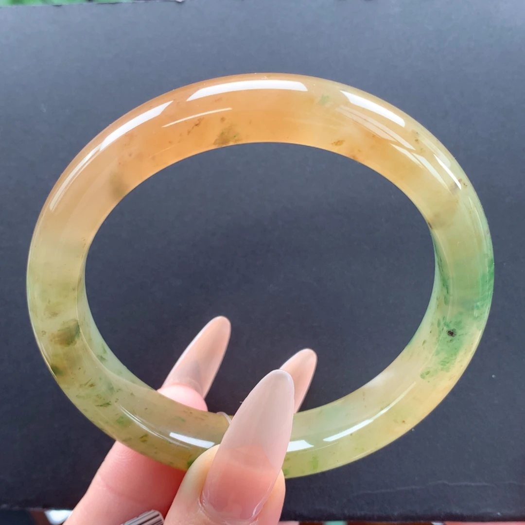 石英质玉未镶嵌手镯