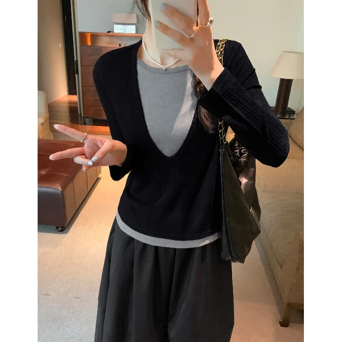 拼接假两件圆领长袖针织衫女秋季韩系撞色宽松设计感休闲打底上衣