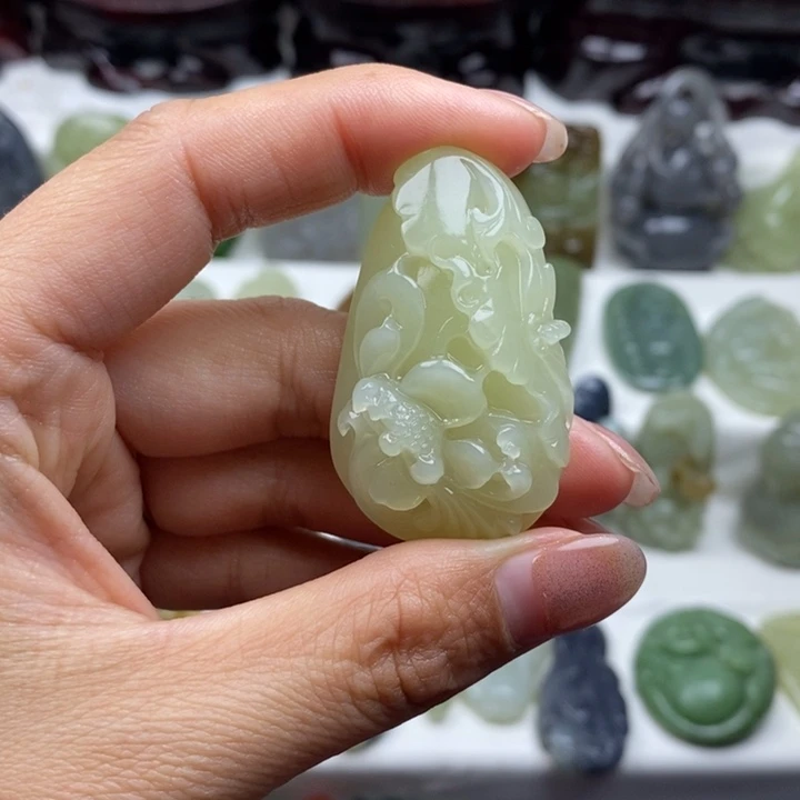 和田玉未镶嵌颈饰79