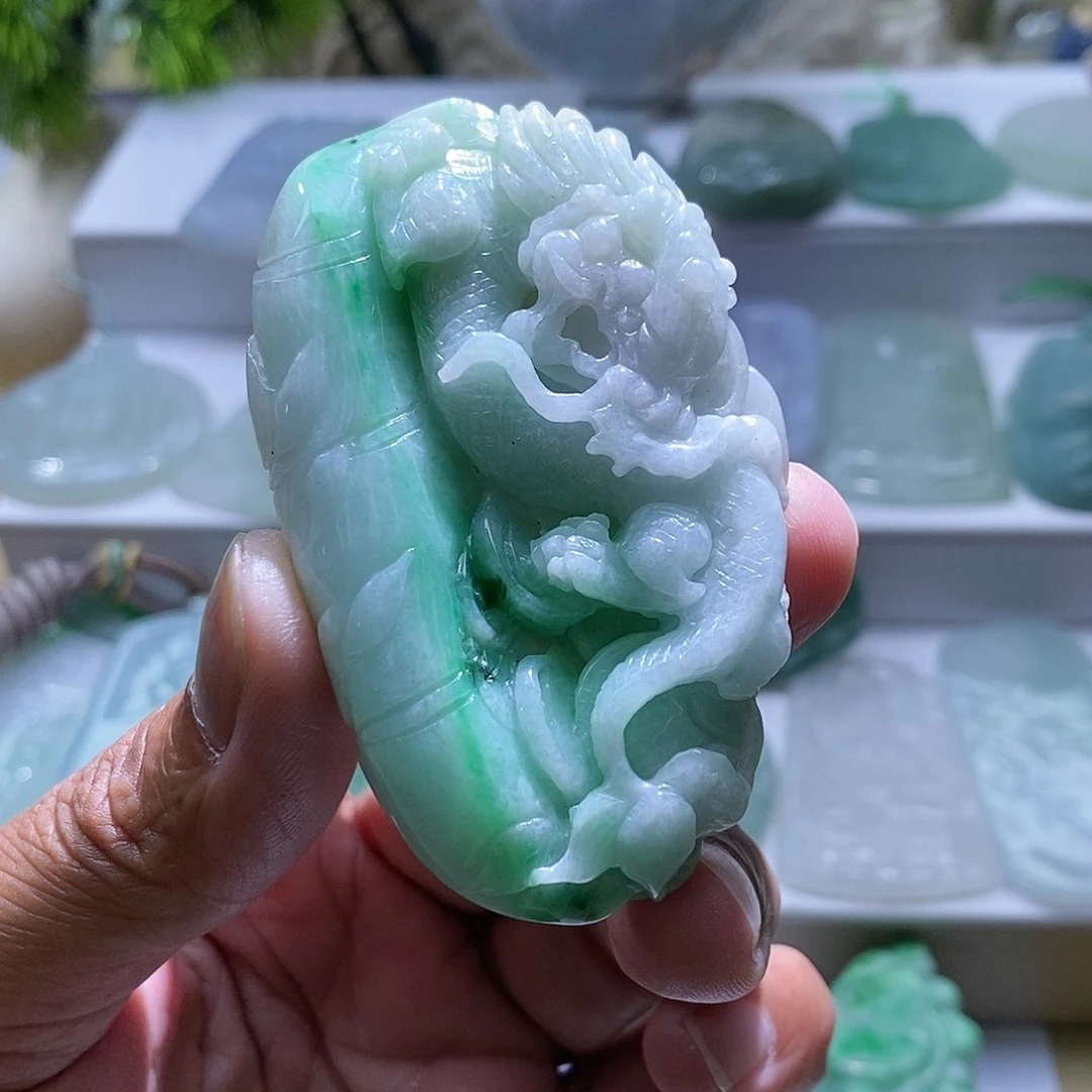 【闪购商品】翡翠颈饰未镶嵌一****雪111111111111111