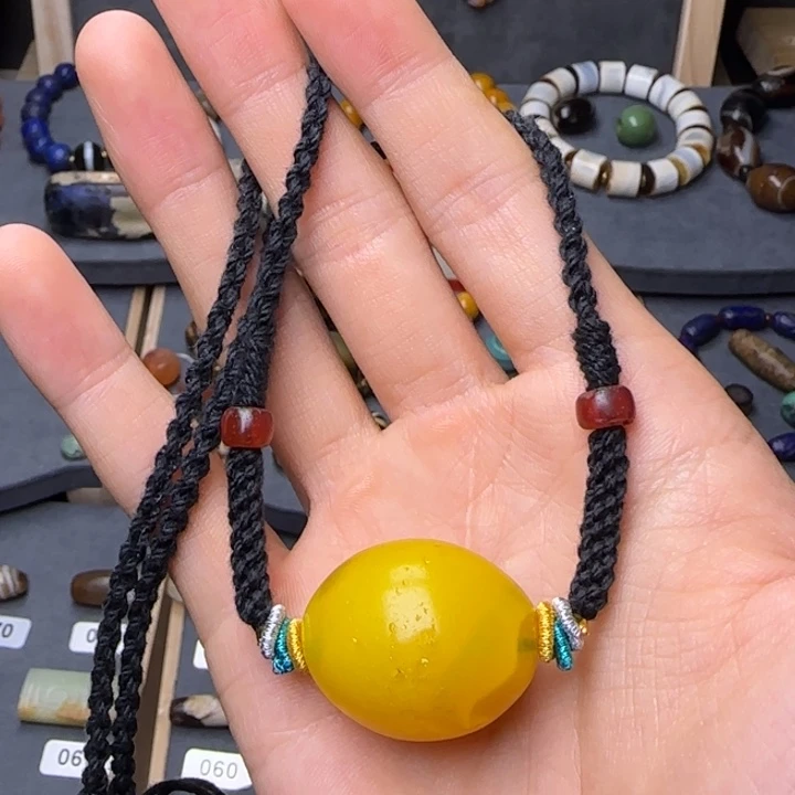 琉璃颈饰makskskzkzk