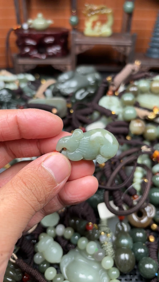 保真和田玉老鼠时尚吊坠百搭精雕拍一发一手工精致气质