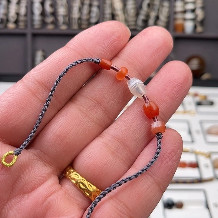 玛瑙/玉髓颈饰未镶嵌玛瑙