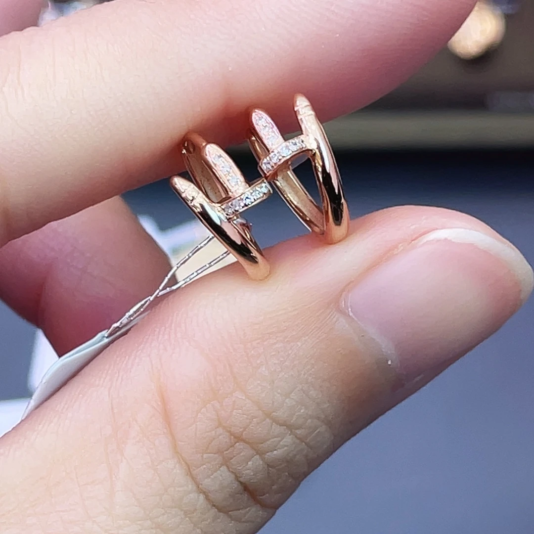 耳饰钻石18K金镶嵌钉子耳扣