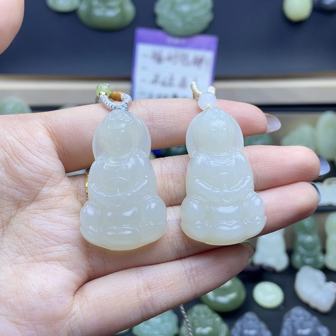 和田玉（翠青玉）未镶嵌颈饰