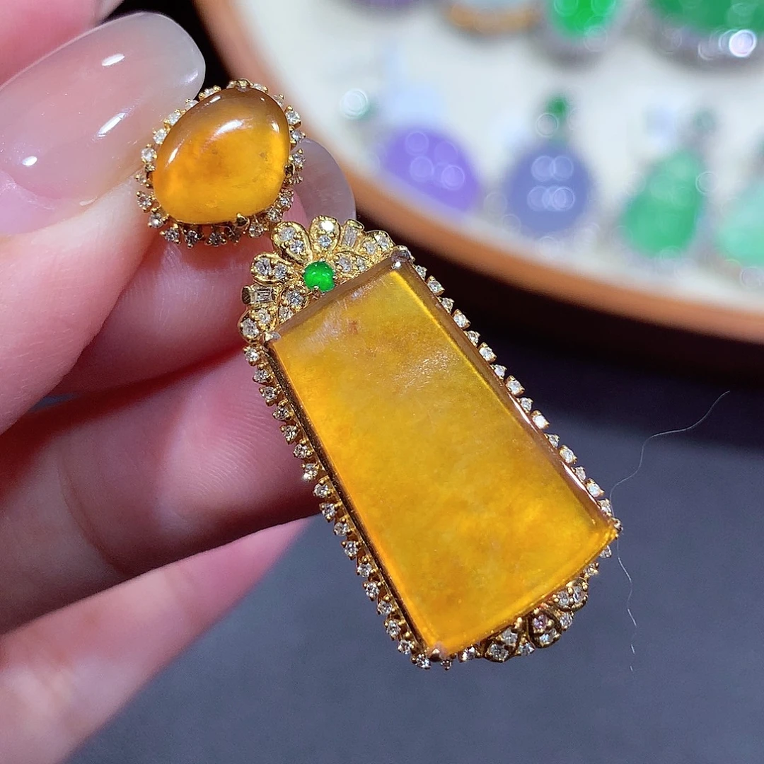 翡翠18K金镶嵌吊坠(不含链)