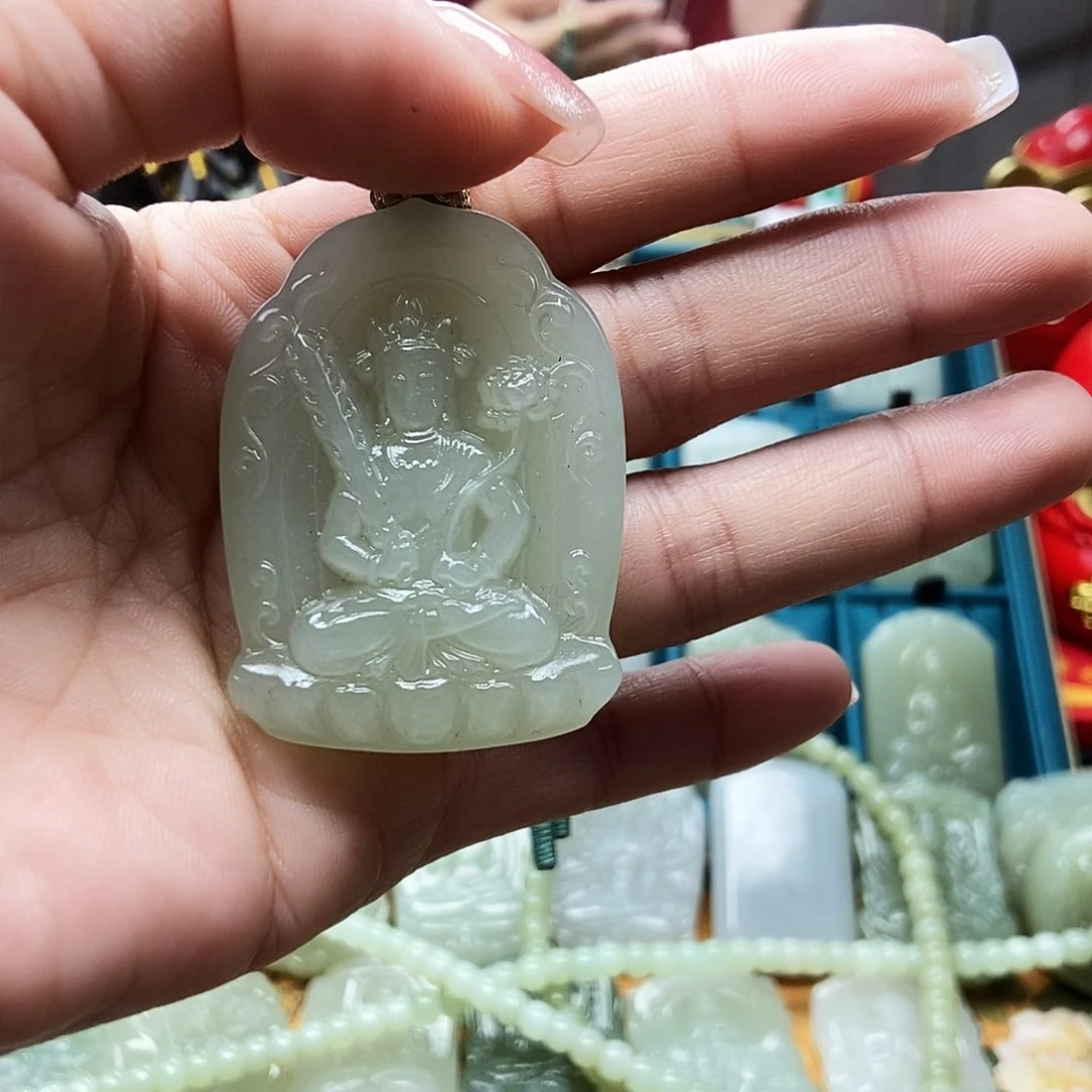 和田玉颈饰未镶嵌车**将