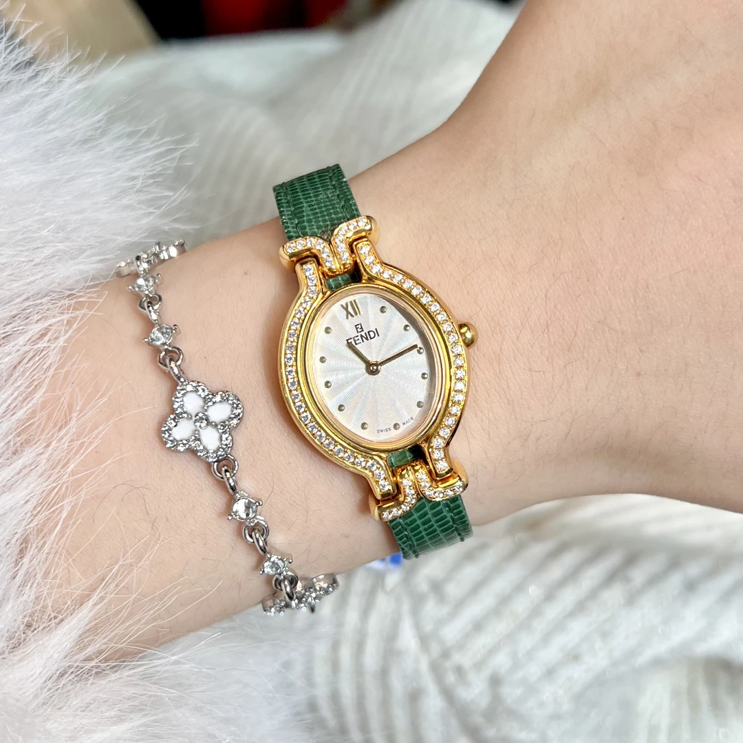 95新 FENDI/芬迪 全原后钻/石英表/后钻/FD046