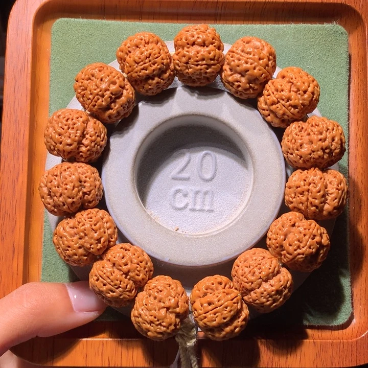 金刚菩提手串22+玲珑梅花