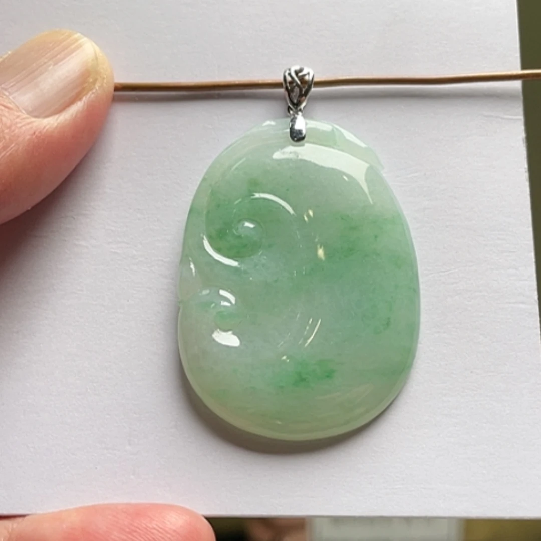 【闪购商品】吊坠(不含链)18K金镶嵌翡翠