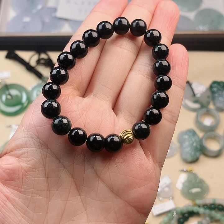 颈饰未镶嵌翡翠1