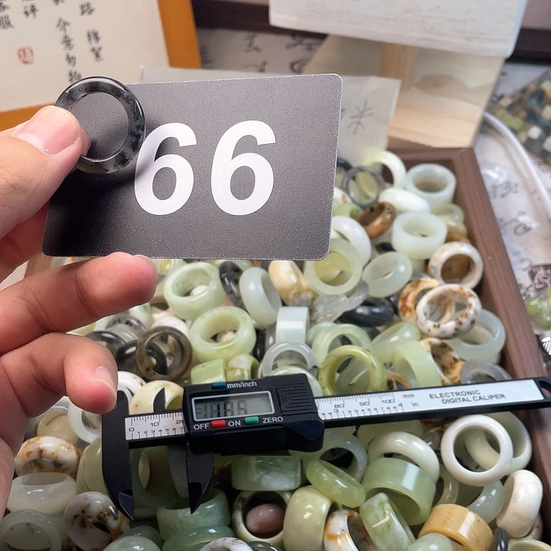 蛇纹石玉合金颈饰