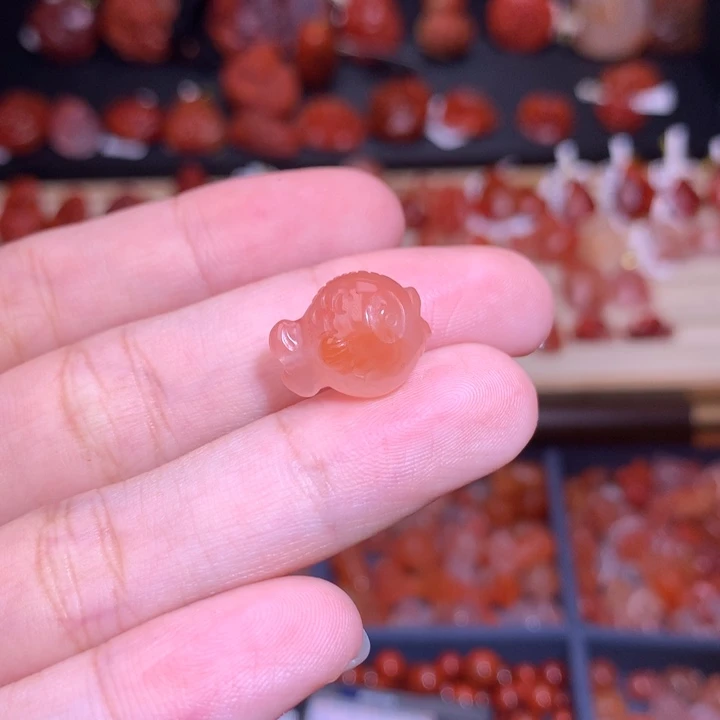 南红玛瑙未镶嵌珠宝半成品嘟嘟鱼