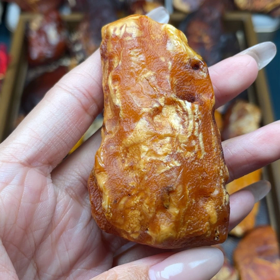 琥珀未镶嵌珠宝奇石