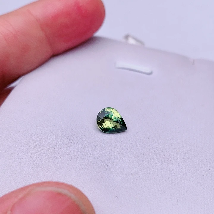 叶***蓁蓝宝石裸石精品精品