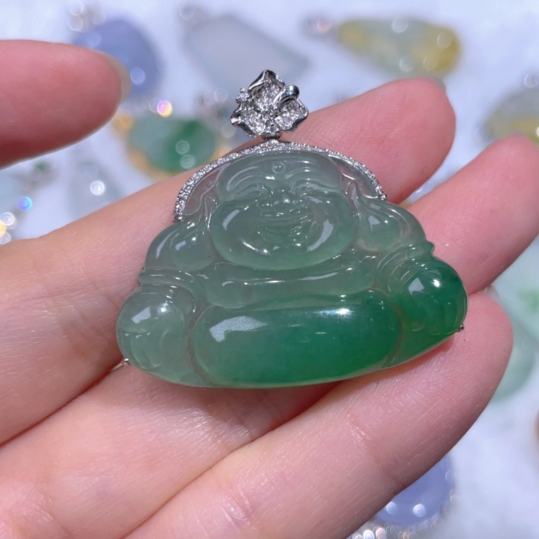 颈饰18K金镶嵌翡翠翡翠