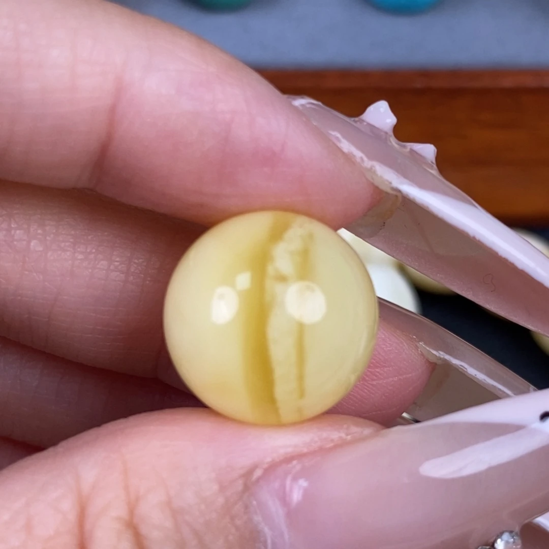 琥珀未镶嵌珠宝奇石254