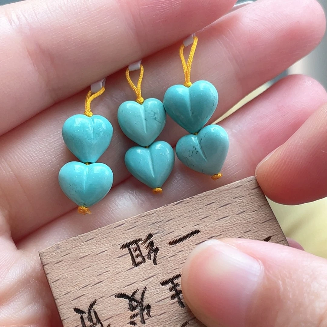未镶嵌绿松石颈饰