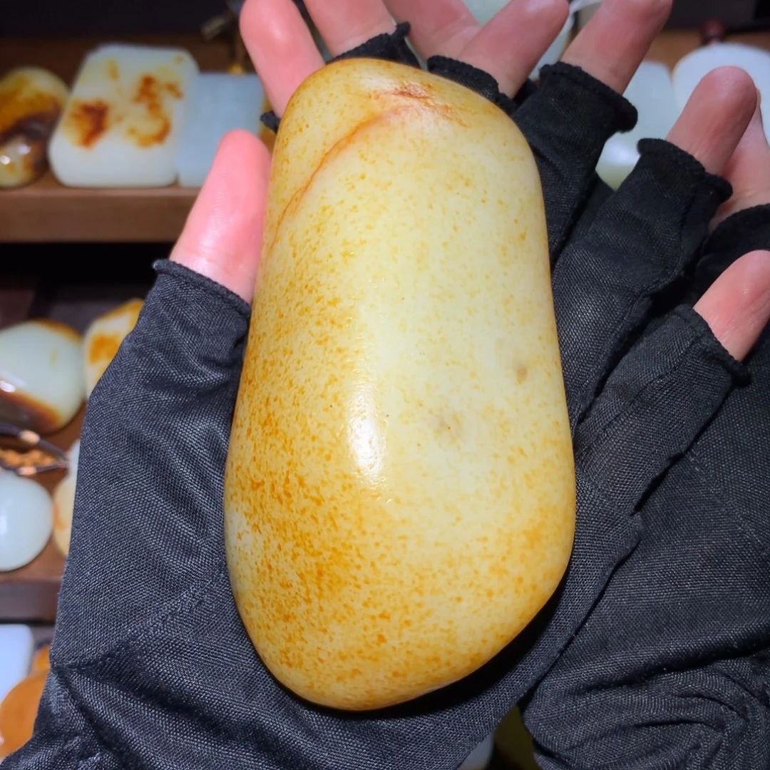 y***o颈饰未镶嵌和田玉
