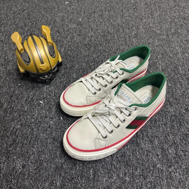 95新 GUCCI/古驰 /39.5码/1977/白色全皮板鞋/公价6600