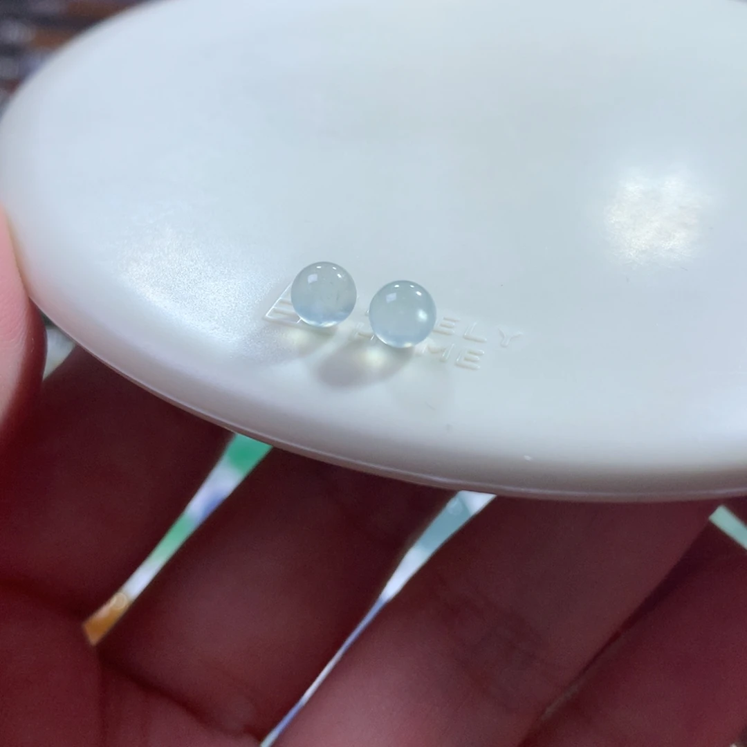 翡翠未镶嵌颈饰翡翠玻璃钢冰茅台白卡5.10+一对出