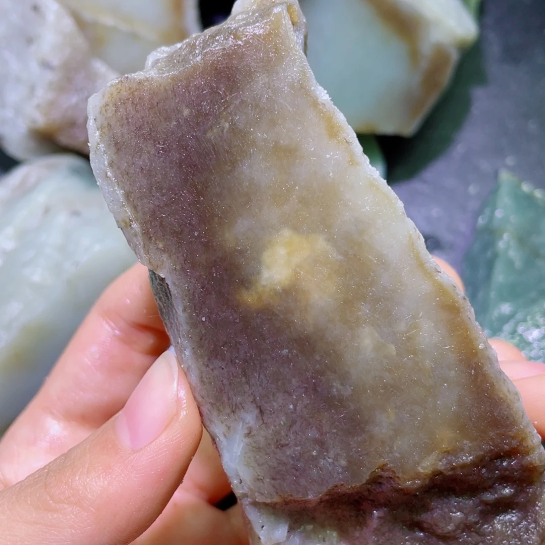 和田玉未镶嵌珠宝半成品