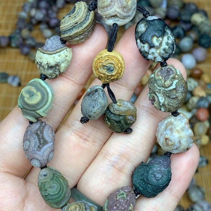 玛瑙/玉髓未镶嵌珠宝半成品若***