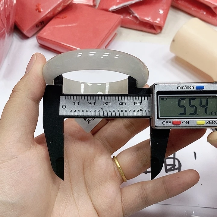 翡翠手镯未镶嵌274