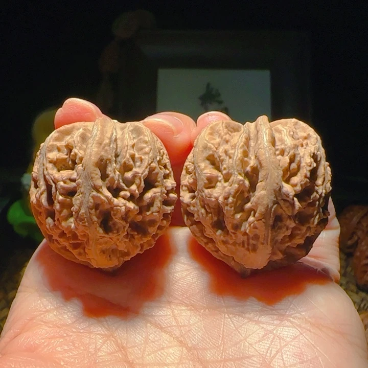文玩核桃吊坠米子68