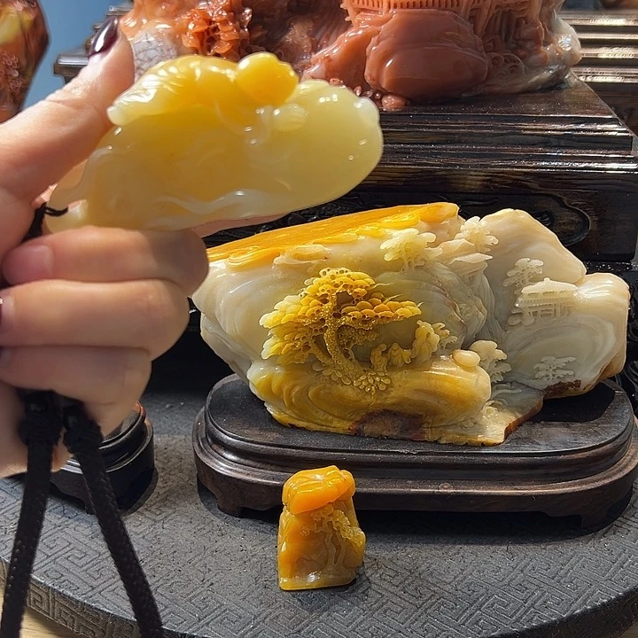 寿山石如意人生手把件