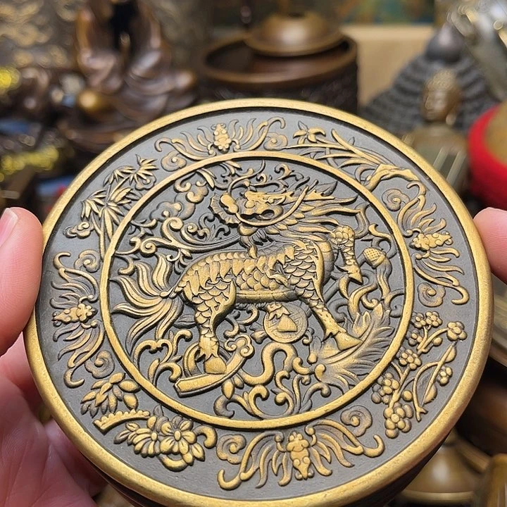 精美铜器批发档口