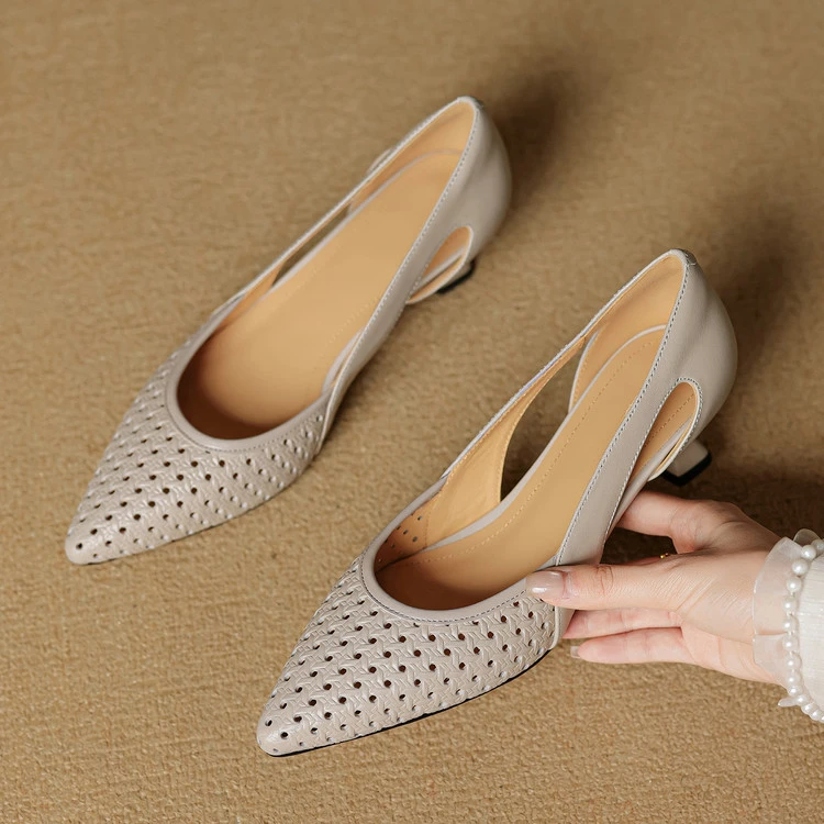 法式尖头气质细跟高跟鞋羊皮新款镂空透气配裙子中跟单鞋通勤凉鞋