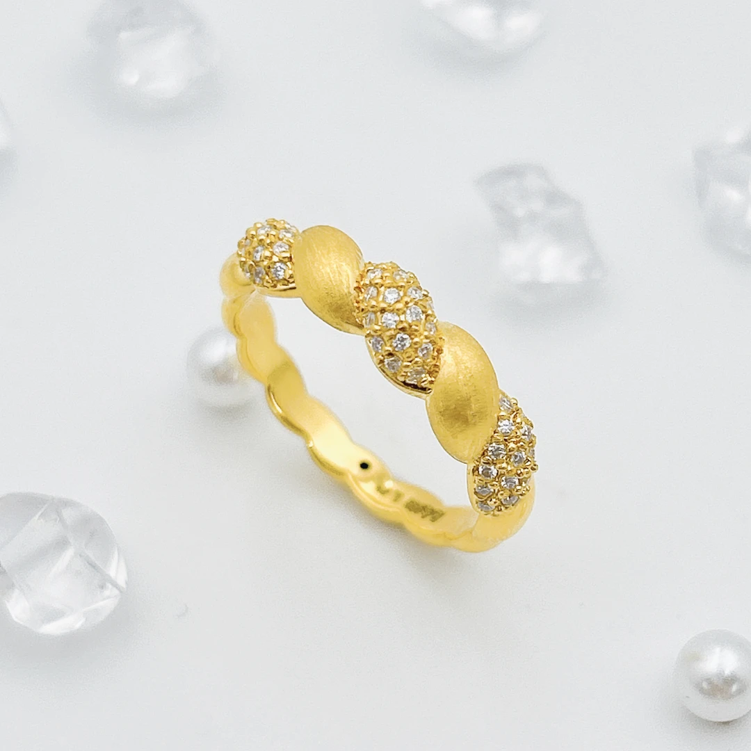 足金999 莫桑满镶麻花戒指1.43 16圈口