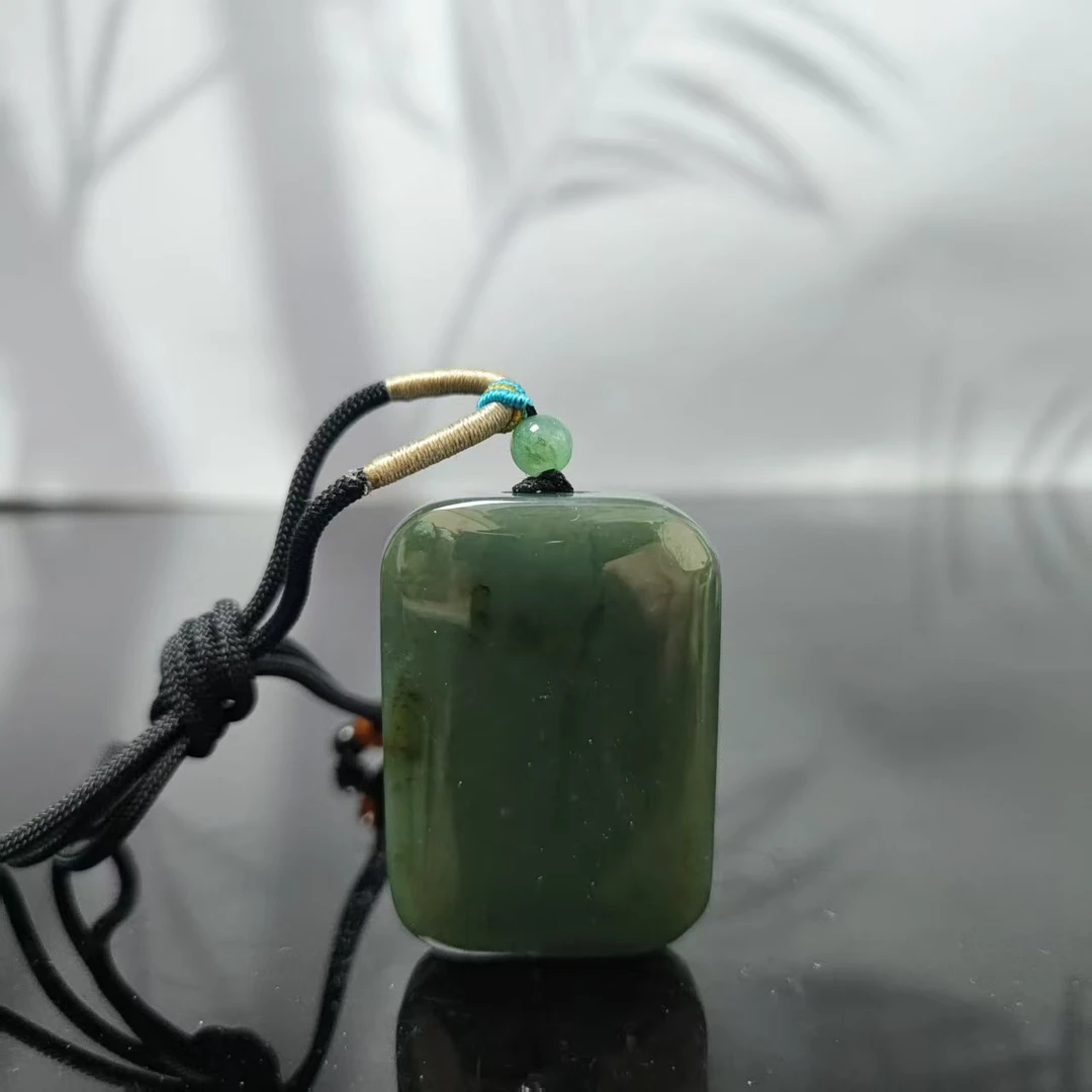 X和田玉无事牌吊坠0297