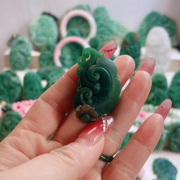 未镶嵌独山玉手链