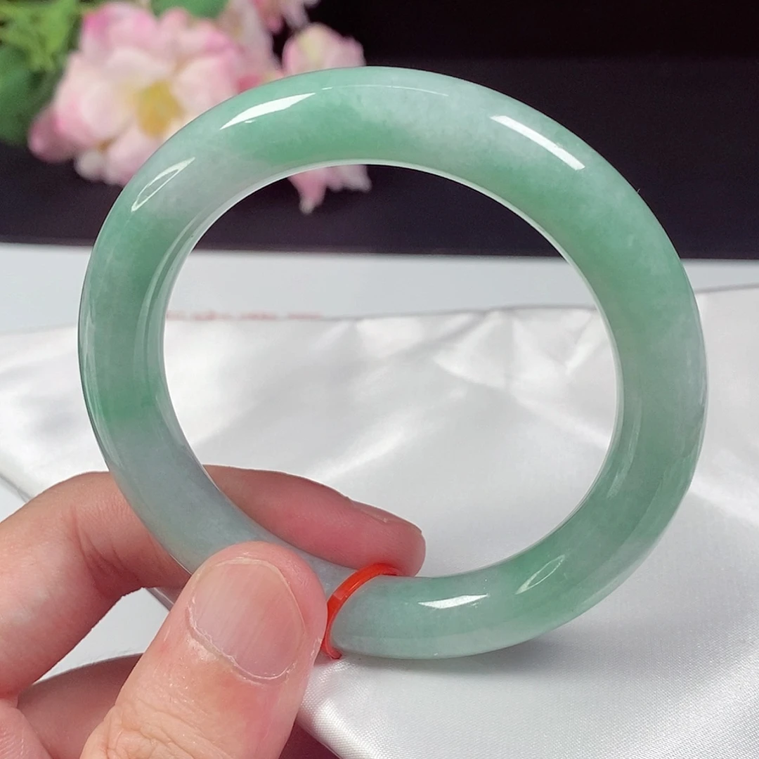 翡翠未镶嵌手镯57.2圈