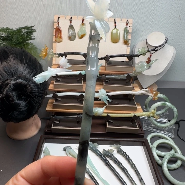 蛇纹石玉未镶嵌发饰