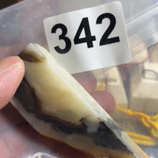 老挝石偲精美巴林石