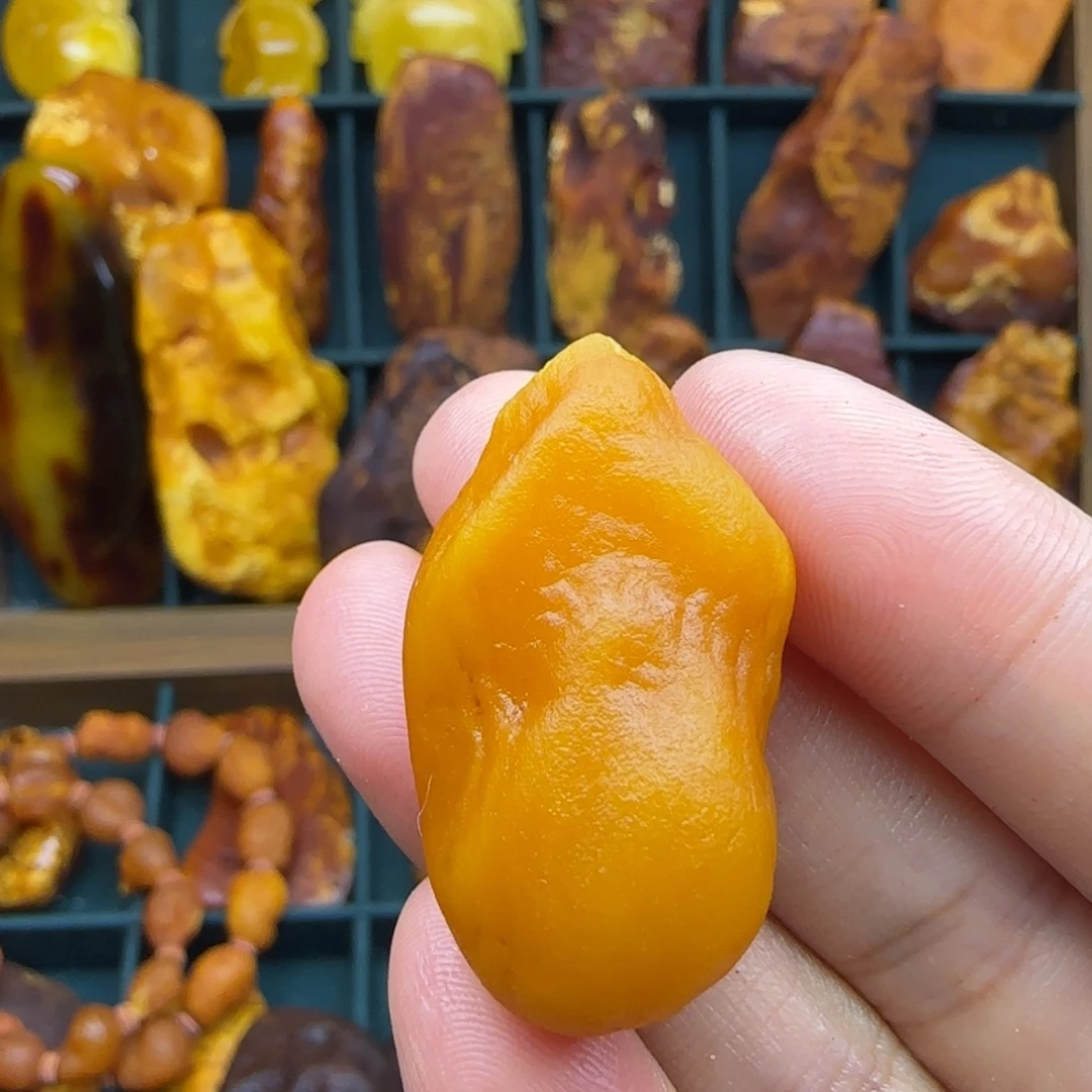 裸石琥珀未镶嵌海飘