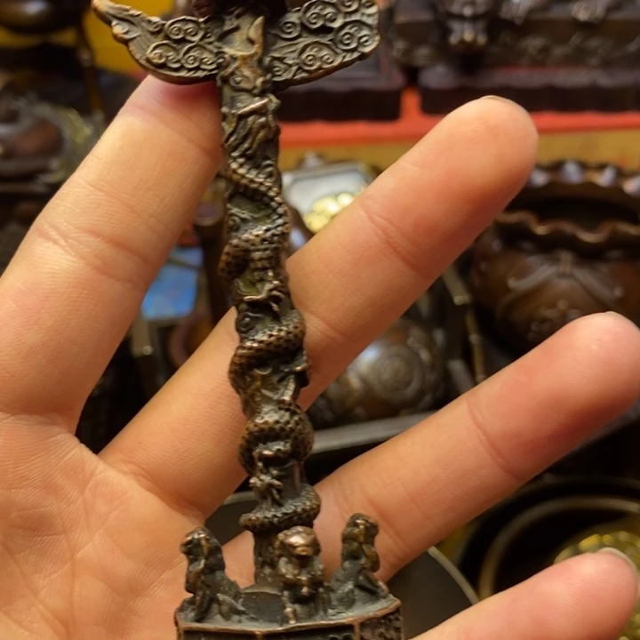 铜器摆件做工精良